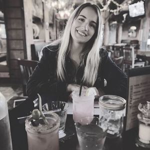 Meet your Posher, Alexandra